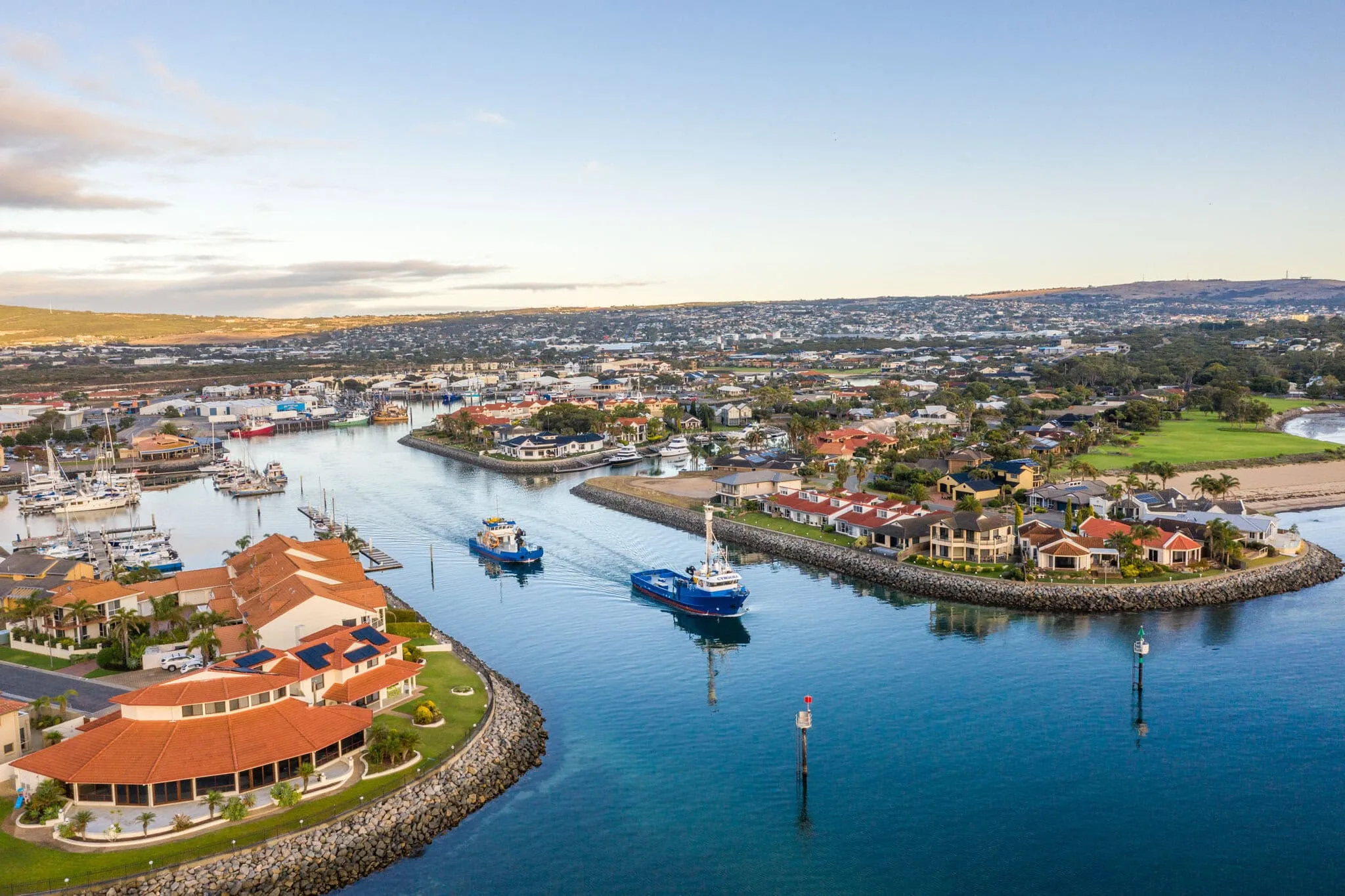 https://australiancoastalsafaris.com.au/wp-content/uploads/2025/08/SERIO-20210424-0058.webp